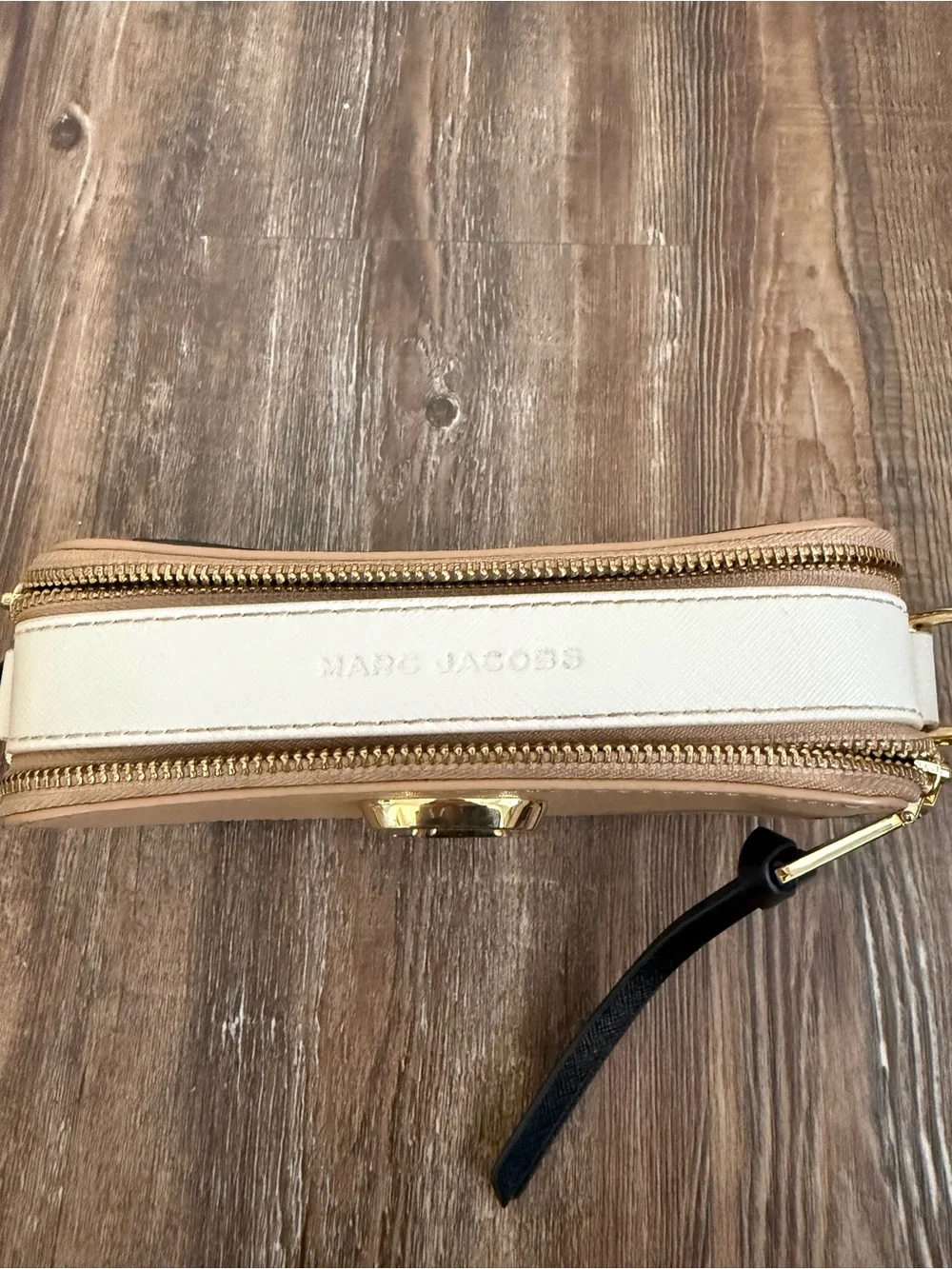 Marc Jacobs beige leather